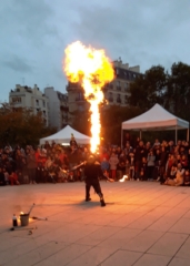 spectacle cracheur de feu