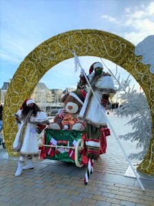 spectacle lumineux avec ours geant
